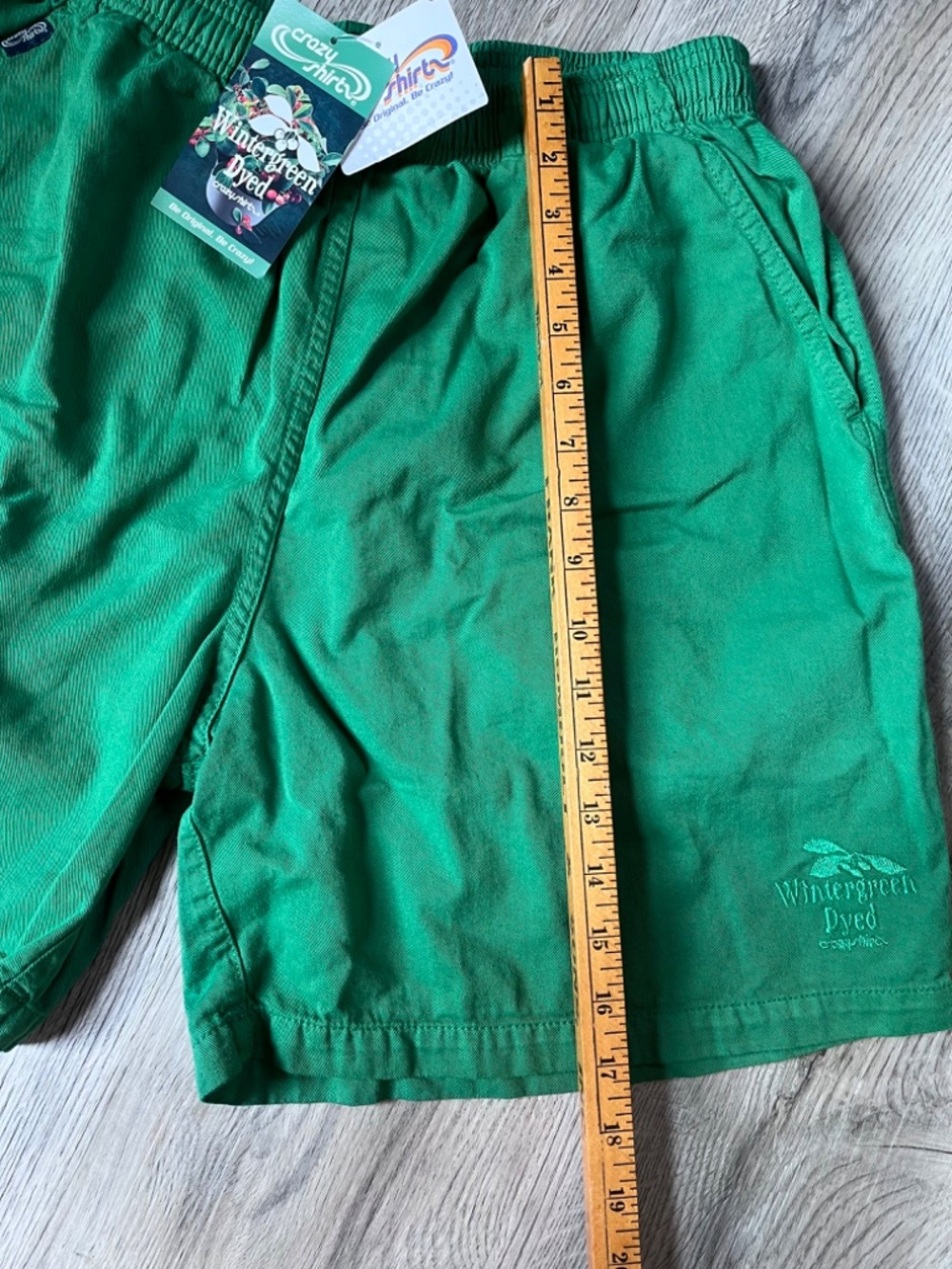 NEW Crazy Shirts wintergreen Dyed green Shorts Men’s L Maui Surfer Beach Hawaii - Picture 5 of 8